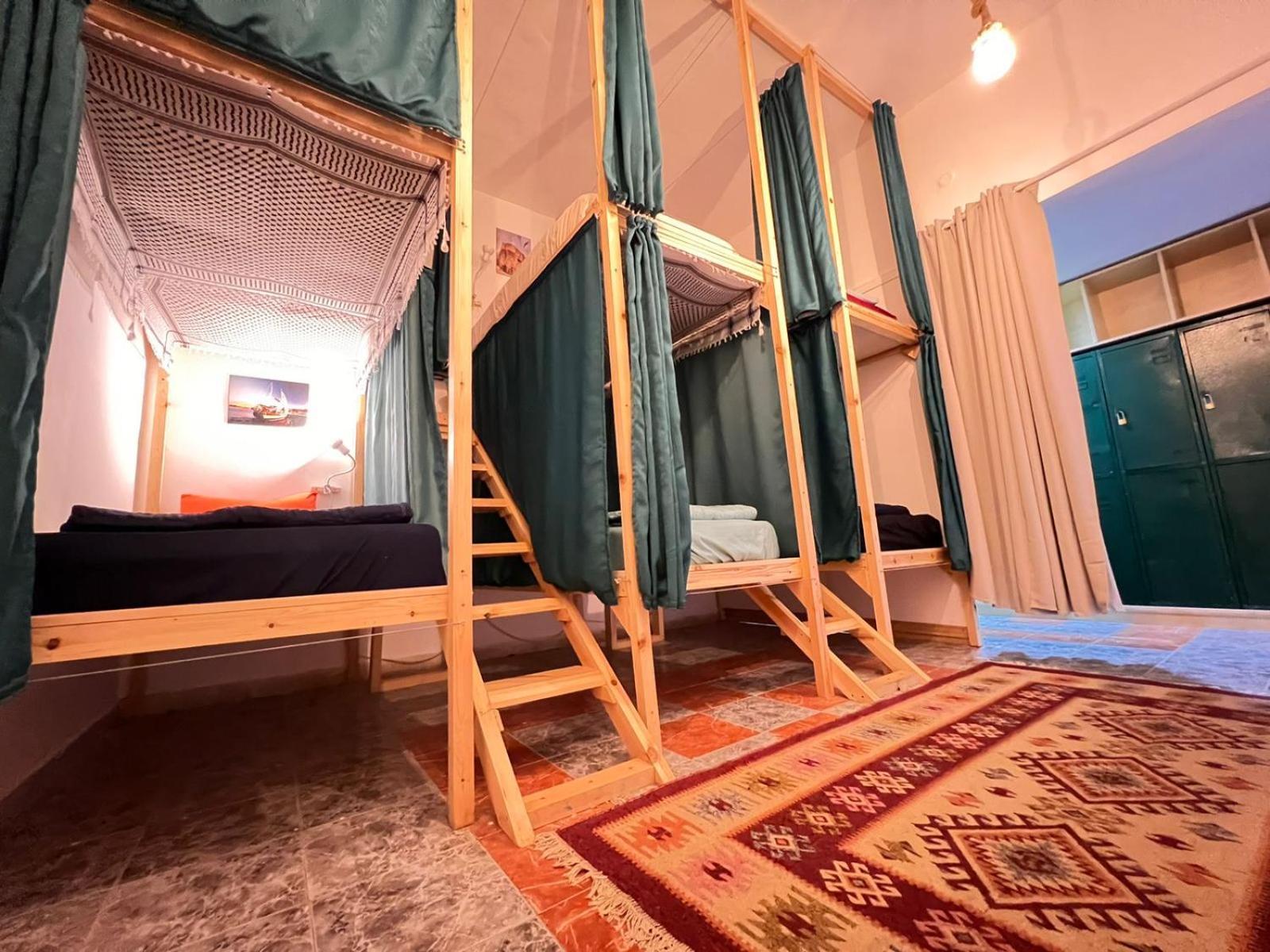 Mango Haus Hostel Akaba Kültér fotó